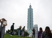 Hong Kong hay Đài Loan, đi hay ở lại?