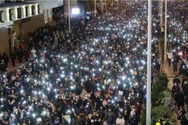 Hong Kong: 800.000 người xuống đường kỷ niệm nửa năm biểu tình