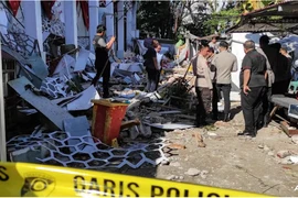 Diễn biến mới trận động đất mạnh 7,4 độ richter ngoài khơi Indonesia