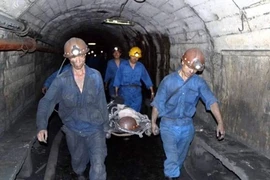 Bục túi nước mỏ than, hai công nhân thương vong