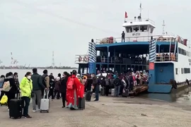 Dừng đón khách Trung Quốc tham quan đảo Cát Bà