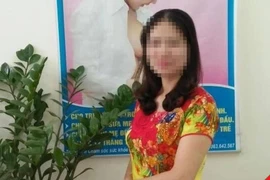 Bà nội bỏ thuốc chuột vào sữa đầu độc cháu bị bại não