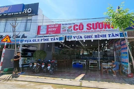 Du khách và chủ quán muốn khép lại vụ hóa đơn hải sản 42,5 triệu đồng
