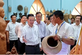 Chủ tịch nước Võ Văn Thưởng thăm làng nghề gốm Bàu Trúc ở Ninh Thuận