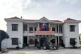 Bắt cựu phó chủ tịch phường chứng thực hợp đồng cho con trái quy định