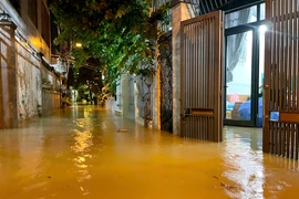 Nhiều nơi ở TP Nha Trang ngập sâu trong đêm