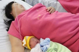 Cứu sống sản phụ bị nhau cài răng lược