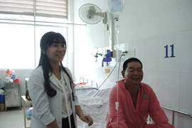 Đang ngủ, rắn chui vào mùng cắn suýt chết