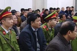 Em trai ông Đinh La Thăng chuẩn bị hầu tòa