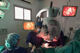 Cứu sống bệnh nhân 2 lần bị bác sĩ lắc đầu trả về