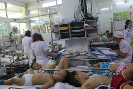 Chủng virus nguy hiểm quay lại: Đối phó như thế nào?