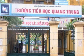 Lại 1 học sinh bị cô giáo cho bạn tát 50 cái vì nói chuyện