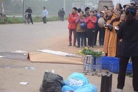 Vụ xe khách đâm đoàn đưa đám ma: 20 giây, mất 7 mạng người