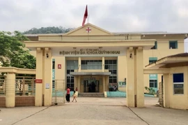 Bé gái 13 tuổi nghi bị làm nhục trong phòng X-Quang kể gì?