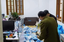 Công an phát hiện hàng triệu sản phẩm chống dịch COVID-19 giả