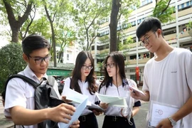 Sở GD&ĐT Hà Nội công bố điểm chuẩn song bằng và chuyên lớp 6