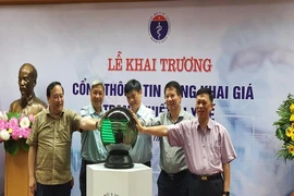 Bộ Y tế ra mắt 'thanh bảo kiếm' chống thổi giá thiết bị y tế