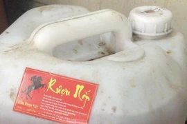 Uống rượu nếp, 1 người chết 6 người nhập viện