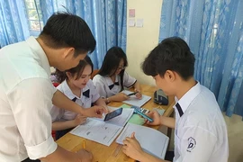 Chính phủ yêu cầu hướng dẫn sử dụng điện thoại trong lớp học