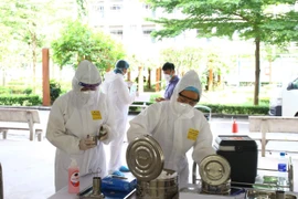 Trưa nay thêm 56 ca COVID-19, TP.HCM giãn cách xã hội từ 31-5