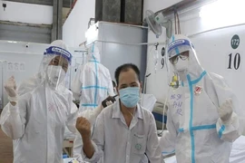 Sự hồi phục phi thường của bệnh nhân từng hỏi bác sĩ 'Bao giờ em chết?'