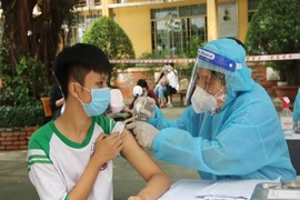 Bộ Y tế: tiêm mũi 3 từ tháng 12, được phép tiêm trộn nhiều loại vaccine