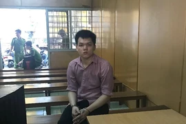 Xử tù một bị cáo không quốc tịch