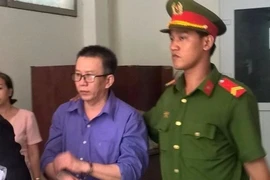 Hãm hại bé gái câm điếc mang thai, yêu râu xanh lãnh án