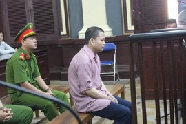 Người chồng giết vợ bỏ vào thùng phuy kêu oan tại tòa