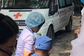 Cấp cứu 1 dược sĩ tham ô tiền tỉ bị sốc nặng với mức án