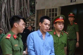 Bị chê điện thoại bèo, nam thanh niên giết bạn