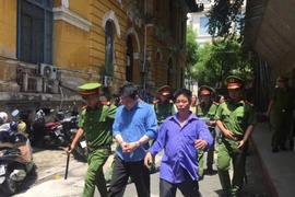 Đang trốn truy nã, tiếp tục phạm tội... quy mô hơn