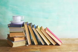 Trộm 14 cuốn sách dạy làm giàu: 9 tháng tù giam
