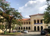 Hoãn xử vụ lãnh đạo cũ Đại học Hoa Sen kiện hành chính