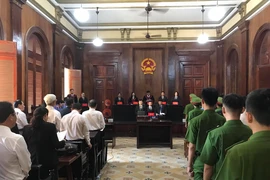 'Vắng không lý do là tự từ bỏ quyền lợi của mình trước tòa'