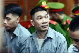  Văn Kính Dương từ chối luật sư chỉ định mà mời ba người khác