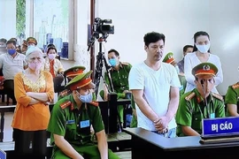 Không giảm án cho các bị cáo mang quan tài gây rối