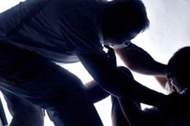 Không giảm án cho người vừa cướp tình vừa cướp vàng 