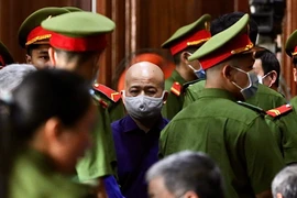 Luật sư của Út 'trọc' yêu cầu triệu tập giám định viên