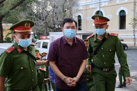 Hàng trăm tỉ phí cao tốc Trung Lương bị chiếm đoạt thế nào?