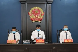 Thầy giáo dâm ô, làm bậy với nhiều nam sinh bị phạt 7 năm tù 