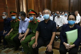 Nữ đại gia Bạch Diệp: 'Tôi dễ dãi nên đi tù là đúng'
