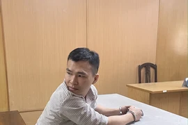 2 em dùng bạo lực giải quyết chuyện tình cảm của anh trai