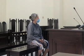 Người đàn bà gần 70 từ chủ nợ thành bị cáo