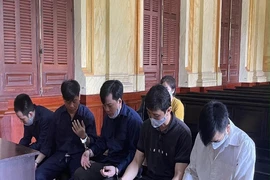 Mâu thuẫn trong nhà vệ sinh, người chết, người đi tù