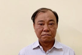Bị can Lê Tấn Hùng thực hiện và che giấu việc tham ô thế nào?