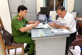 Tống đạt cáo trạng truy tố ông Tất Thành Cang ra tòa