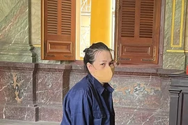 Đang trốn truy nã vụ buôn lậu, người phụ nữ đốt công ty của người tình