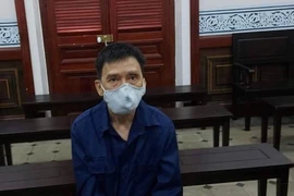 Đi thăm 3 con, xảy ra xô xát với chồng hờ của vợ cũ 