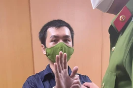 Rủ 3 bạn gái sử dụng bóng cười, ma túy tại nhà: Lãnh 24 năm tù 